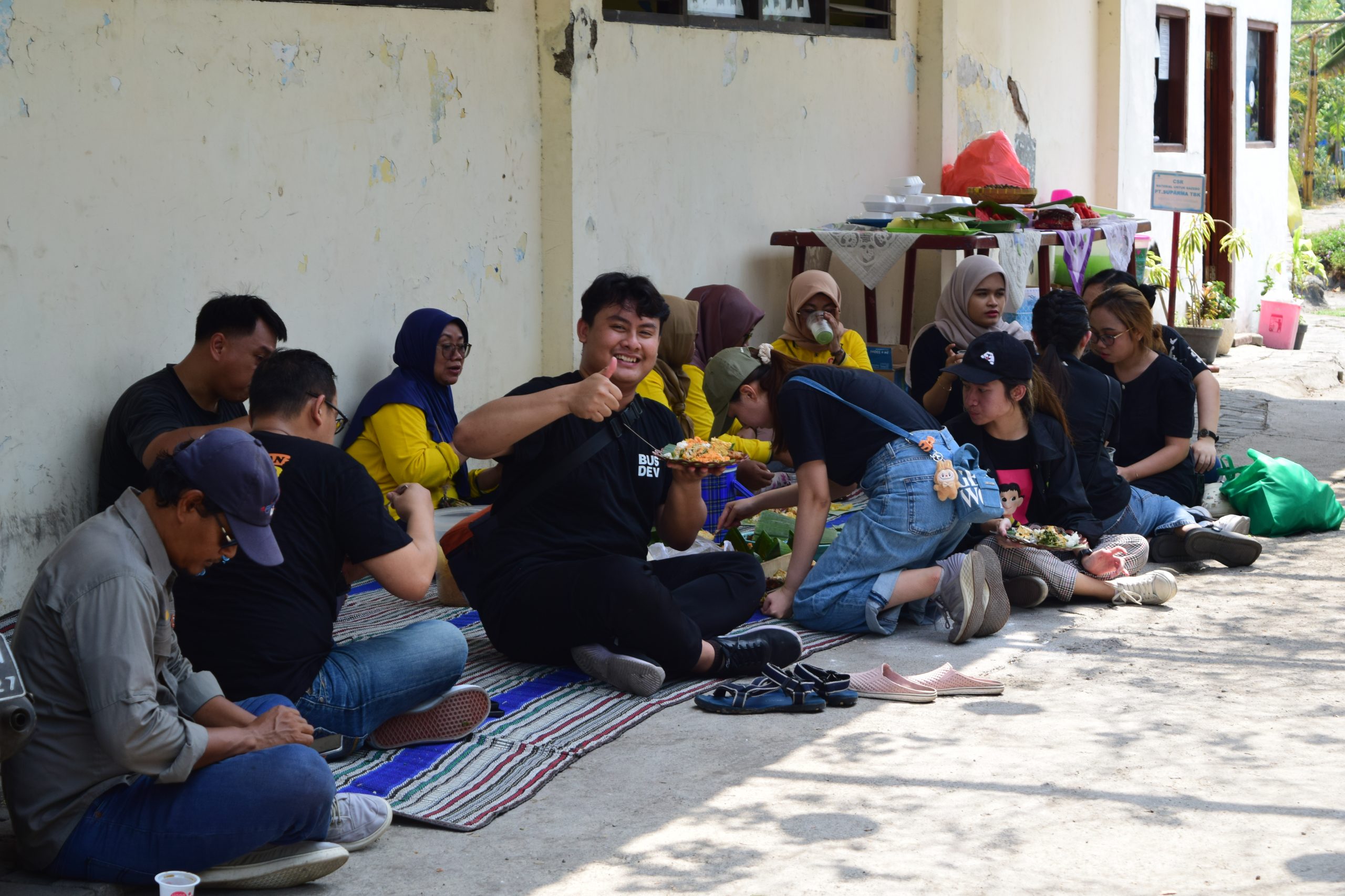 makan bersama saat csr tissue see-u di banana park