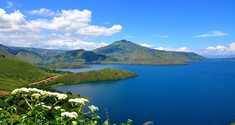 danau terbesar
